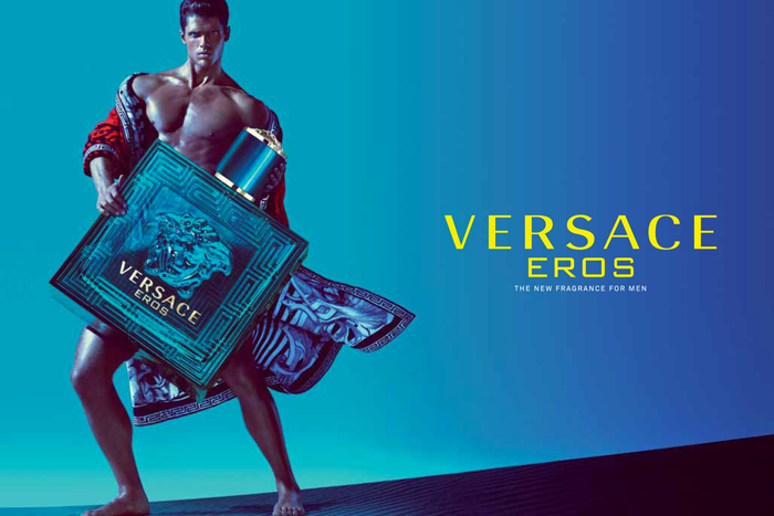 L’ANNO SI APRE CON EROS, VERSACE